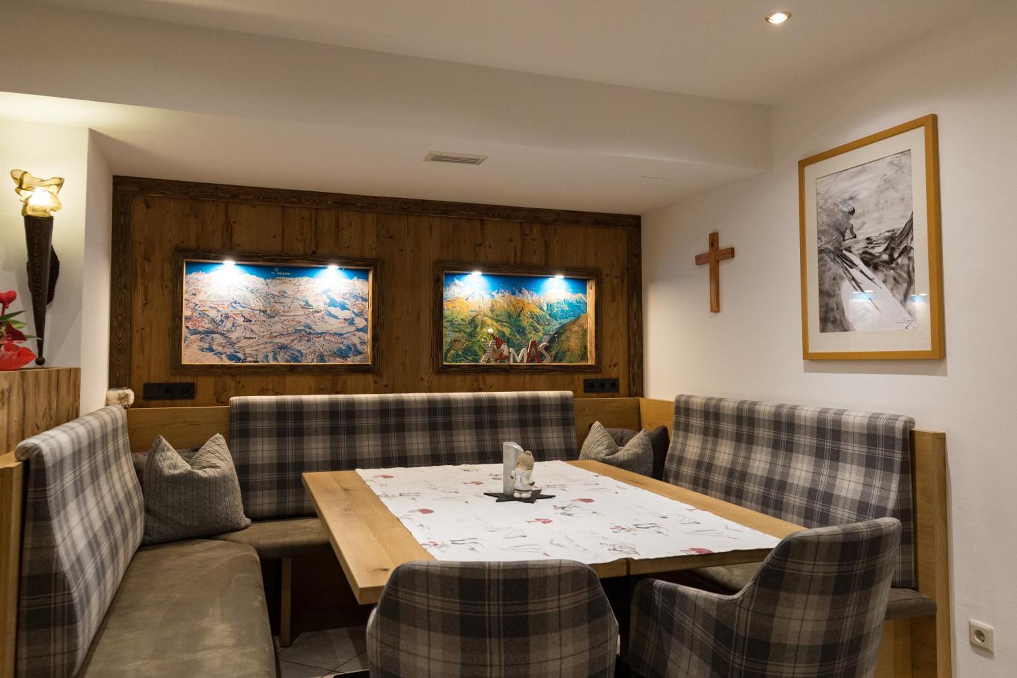 Arlen Lodge Hotel Inkl Premium Karte Im Sommer Санкт-Антон-ам-Арльберг Екстер'єр фото